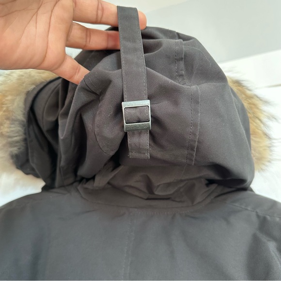 Women’s Canada Goose Shelbourne Parka - Picture 9 of 15
